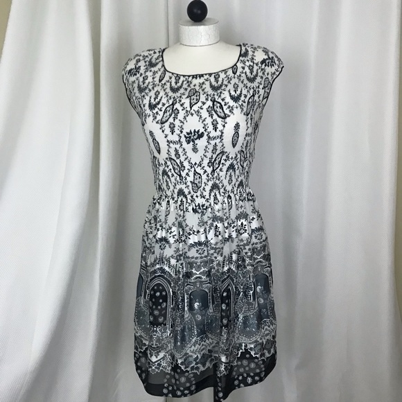 Max Studio - Picture 1 of 7